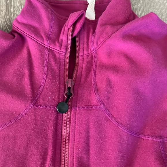 Lululemon jacket size 8 - Picture 6 of 6